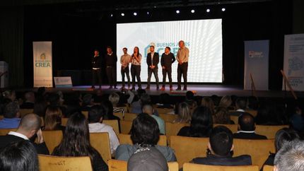 El encuentro se realizó en el Teatro del Municipio.