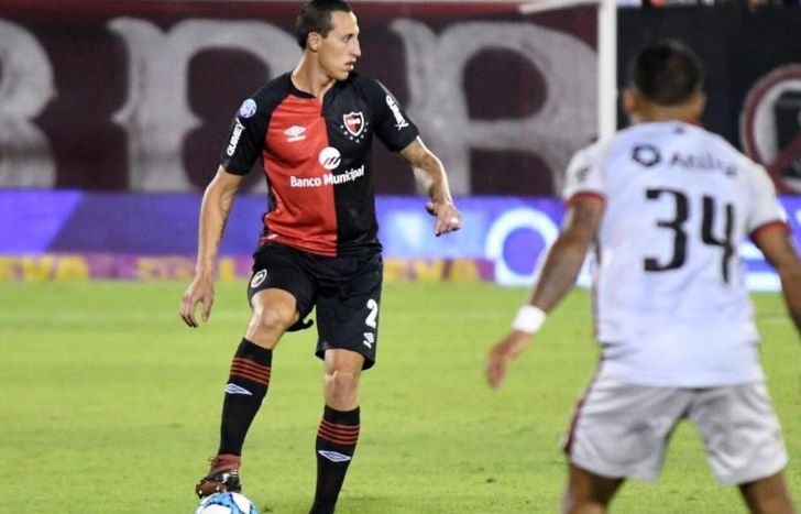 Lanús vuelve a la carga por el central de Newells.