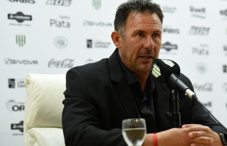 Dabove sumó 12 puntos desde que asumió en el Taladro.