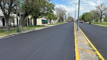 Reparan varias cuadras de la Avenida 12 de Octubre.