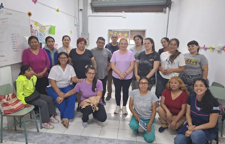 Todo el equipo del centro comunitario ubicado en Albertina.