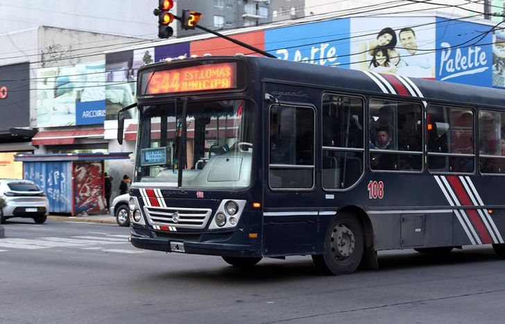 La UTA reconfirmó el paro y este martes no habrá colectivos.
