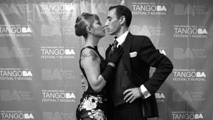 Lucas y Melina bailarán hoy en Junín. A fines de agosto competirán en el Mundial de Tango 2023.