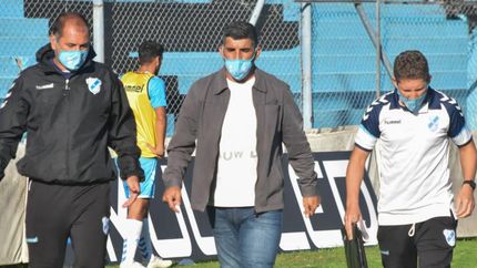 Ruiz empieza a encontrar sociedades en su equipo. Ruiz empieza a encontrar sociedades en su equipo.