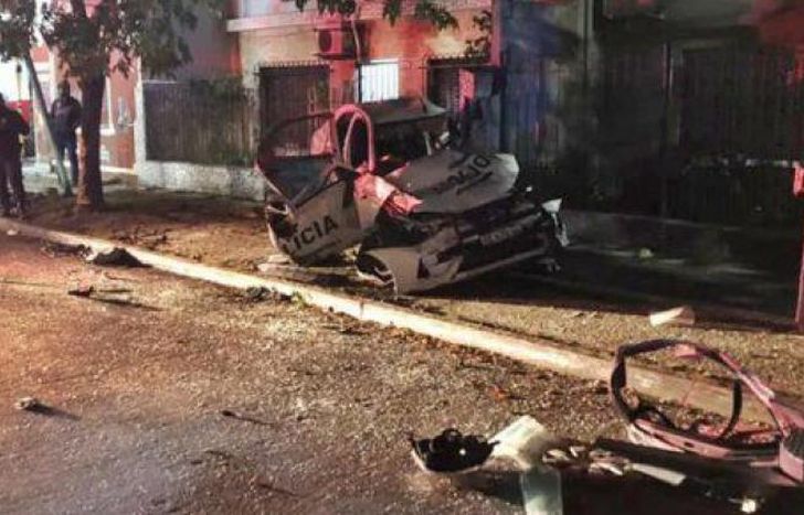 Así terminó el móvil policial.