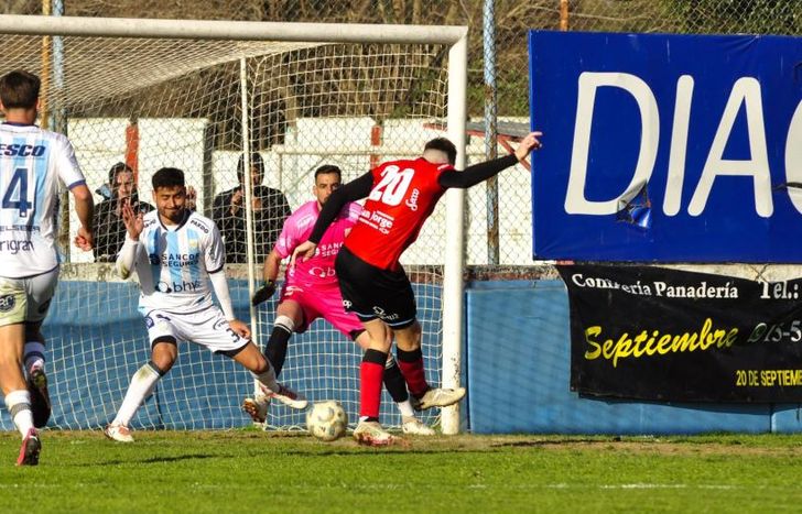 Brandon López define a la red.