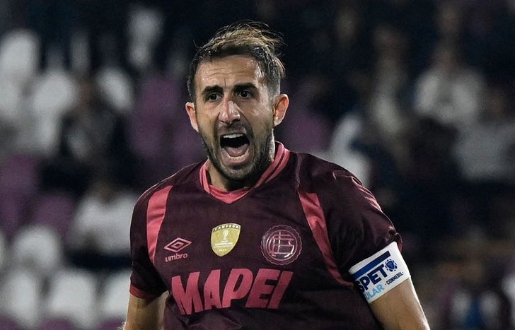 Eduardo Salvio contento porque Lanús da pelea.