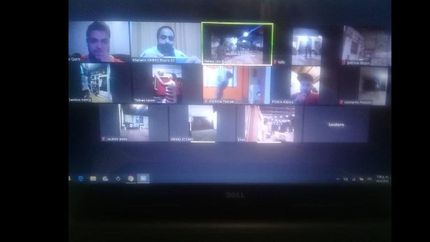 Las clases por Zoom son el punto de encuentros de los profes y los chicos.