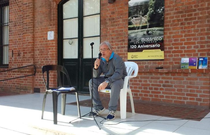 Juan Botana presenta en sociedad su web.