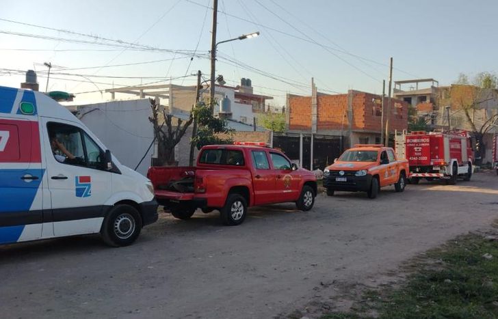 Emergencias Lomas, Bomberos y Defensa Civil trabajaron en el lugar.