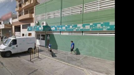 investigan por qué sucedió el error en el quirófano.