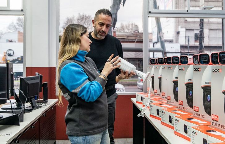 Lanús incorporó 50 nuevas cámaras de videovigilancia al Centro Unificado de Monitoreo.