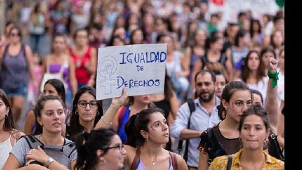 custodio de la jefatura de gabinete, detenido por violencia de genero