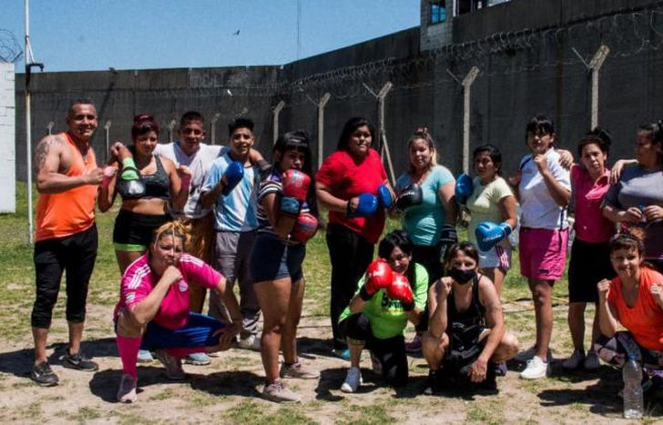 Internos e internas de la Unidad participaron en la clase.