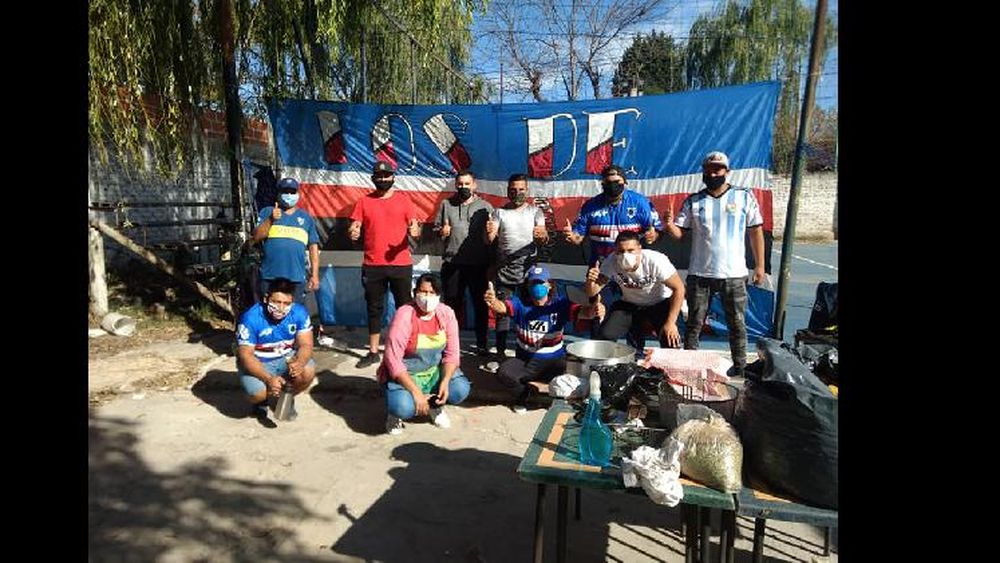 Dirigentes y ex jugadores, unidos para ayudar a los más necesitados.