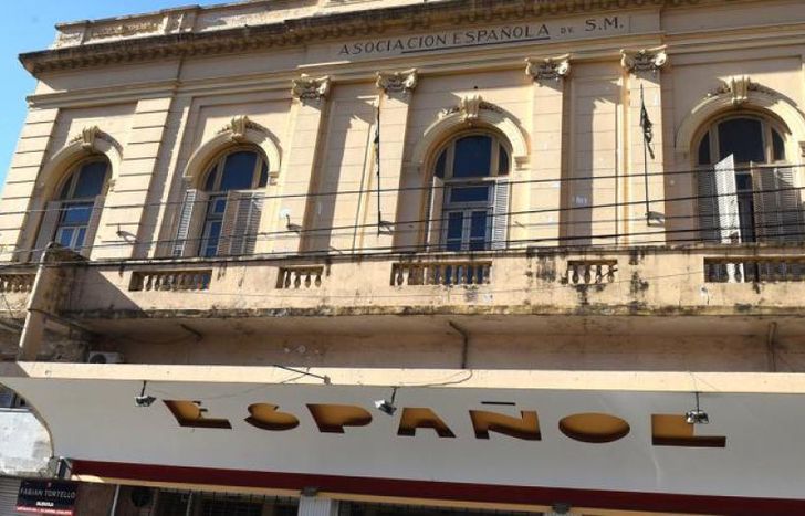 La magia de los cines de barrio en Lomas.