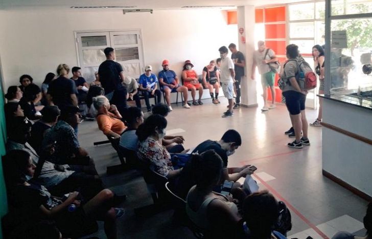 Las guardias siguen colapsadas por las consultas.