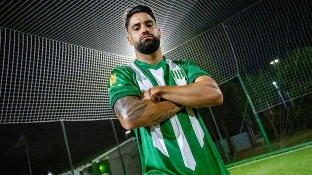 El 9 se aleja de Taladro.