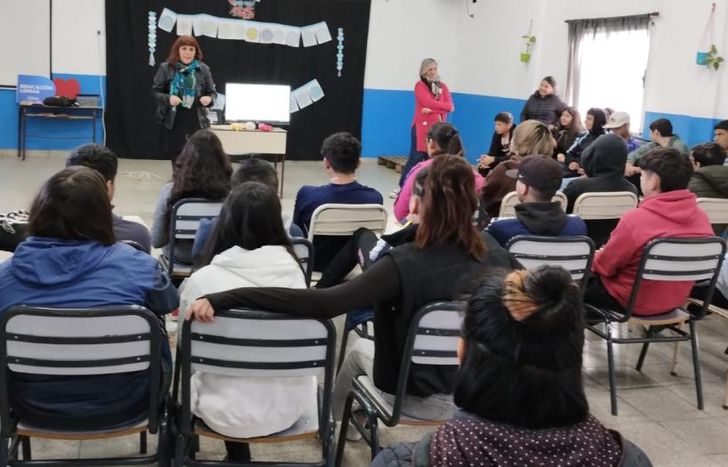 Los alumnos recibieron una charla sobre la importancia de la donación voluntaria de sangre.
