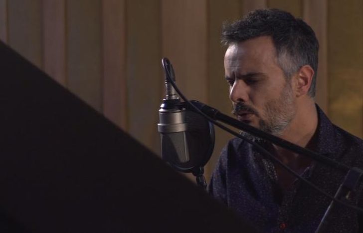 Lo presentará online.