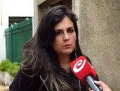 Las marcas de los golpes y amenazas a la víctima.