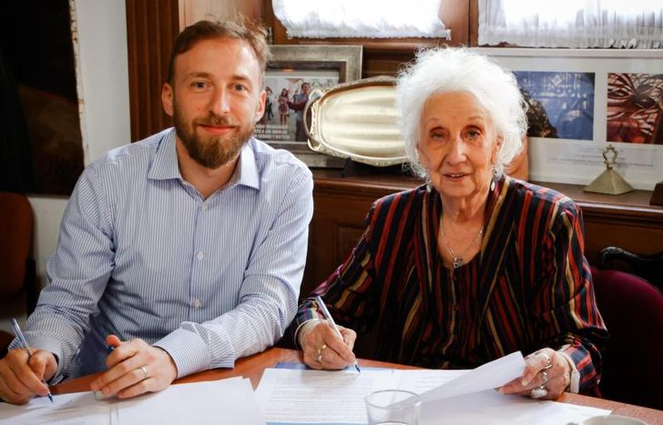 La reunión en la sede de Abuelas se dio en la previa del 24 de marzo.
