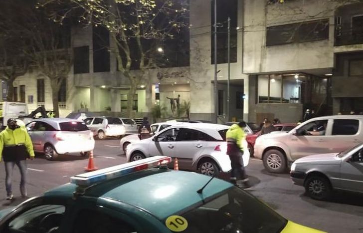 Siguen los controles nocturnos.