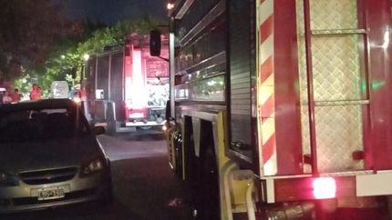 Trabajaron dos dotaciones de los Bomberos de Lomas.