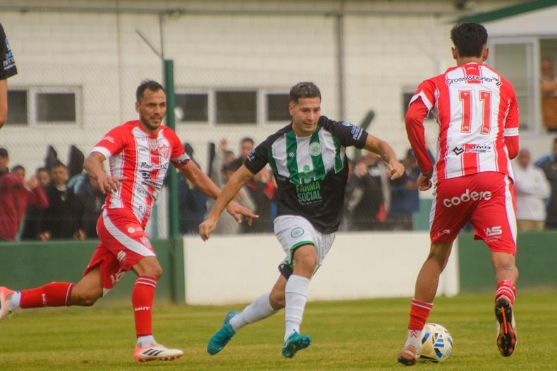 Talleres le gana a Camioneros por 1 a 0 y se sube a la punta de la Primera B.