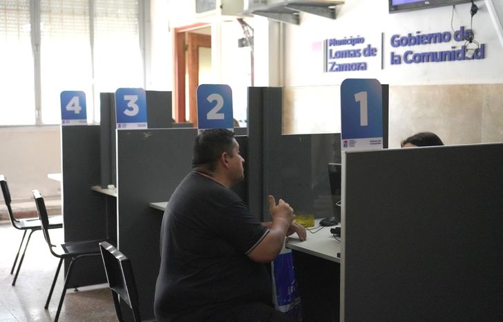 La oficina de Lomas atiende de forma presencial y también virtual.
