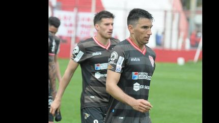 El defensor, el más experimentado del plantel, es la voz de mando en el vestuario.