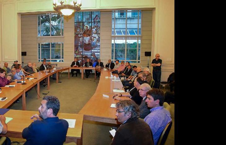 Los dirigentes pidieron repensar el modelo de Nación que hoy está ahogando a la industria.