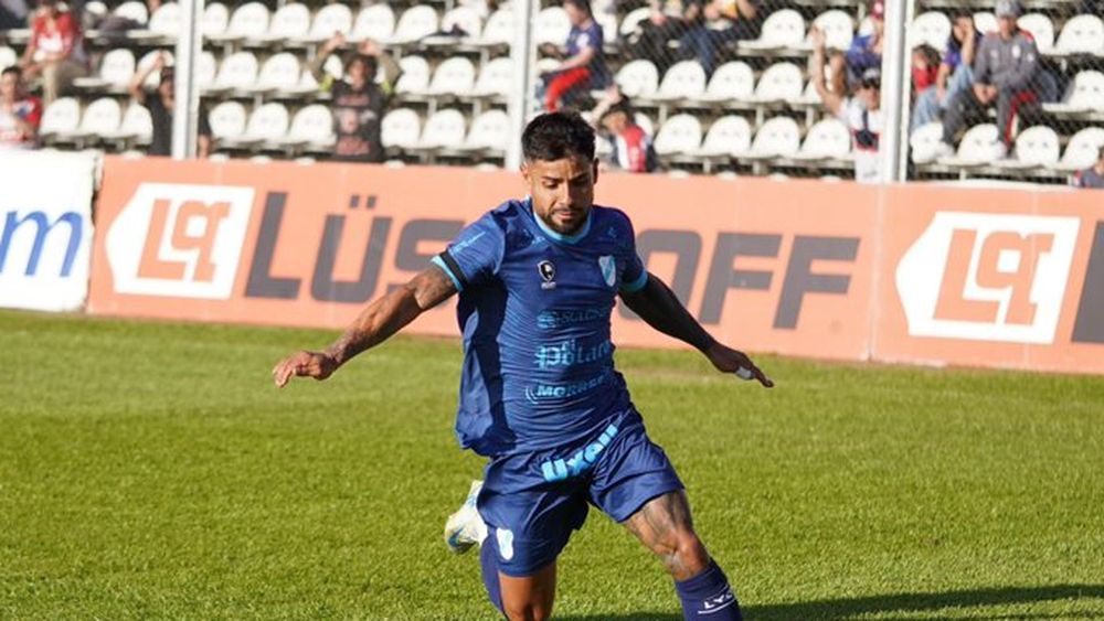 Gabriel Esparza dejó sus impresiones sobre el debut de Temperley. Gabriel Esparza dejó sus impresiones sobre el debut de Temperley.