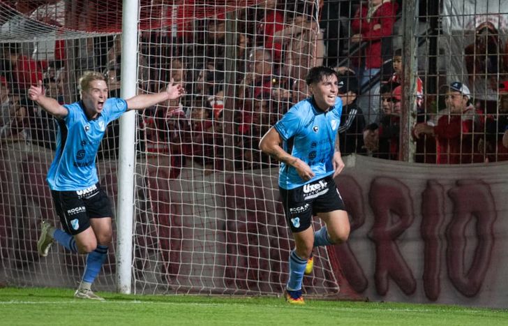 Facundo Krüger, clave en el triunfazo de Temperley en Tucumán.