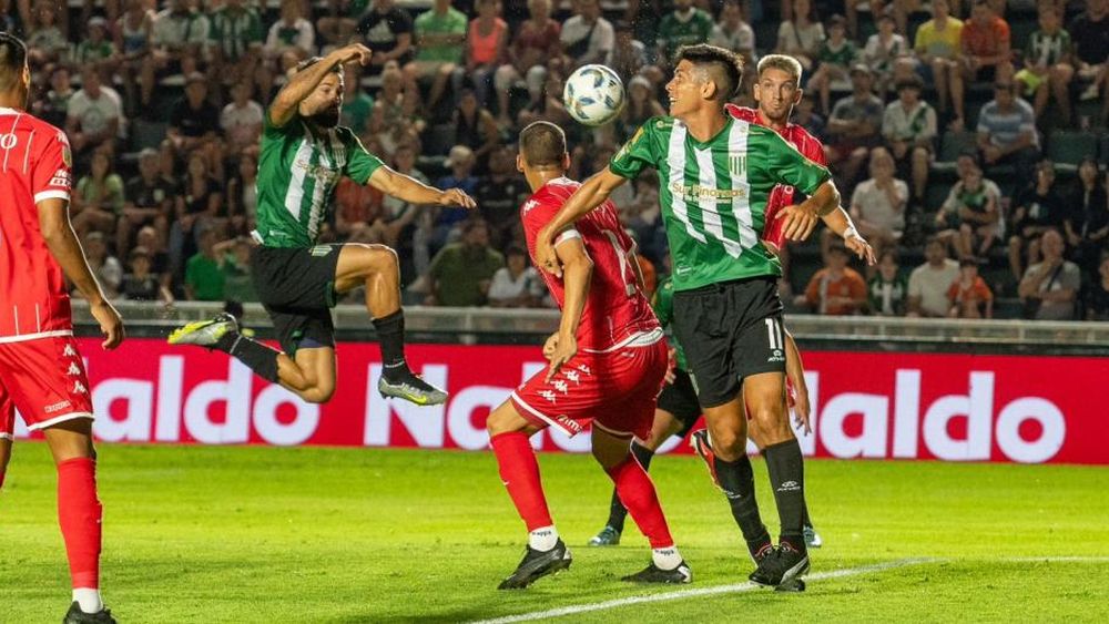 Banfield perdió ante Huracán en el estreno en la Copa de la Liga
