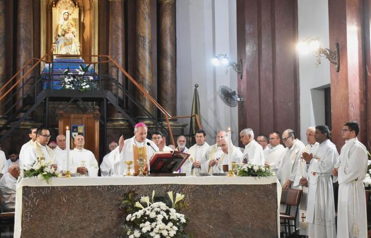 El Obispo encabezó varios encuentros de Semana Santa.
