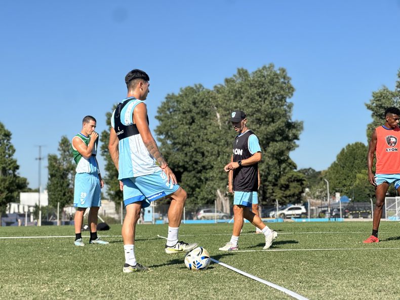 Nicolás Domingo tendrá su primera experiencia en Teemperley.