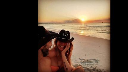 nazarena velez, de novia y en brasil