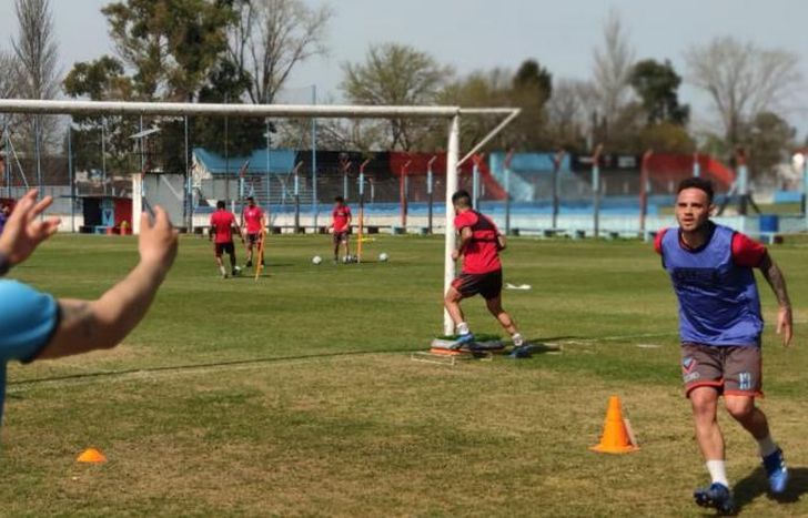 Imágen del entrenamiento de esta mañana en el Arandilla.