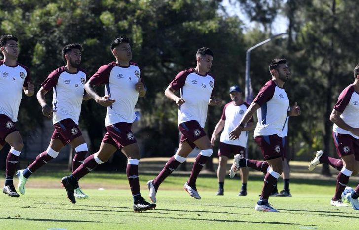 Lanús trabaja con la mente en el segundo semestre.