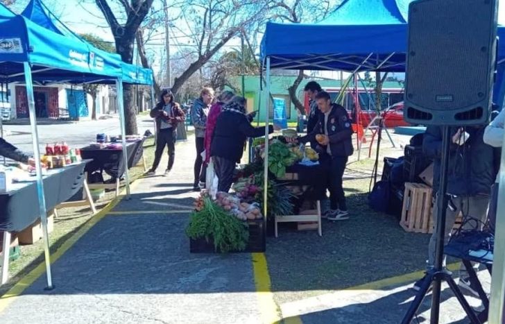 Mercados de la Comunidad sigue recorriendo los barrios.