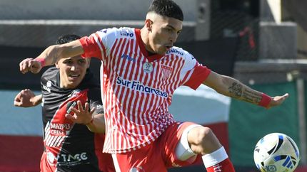 González domina ante De La Reta.