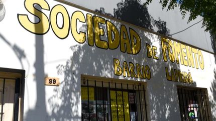 En Manuel de la Falla 99, esquina Boedo, Lomas.