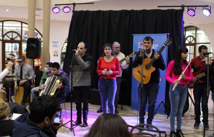 Este domingo a las 20 en el Teatro del Municipio.