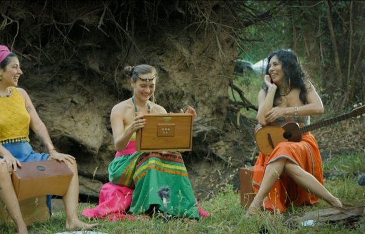 Se verá por YouTube.