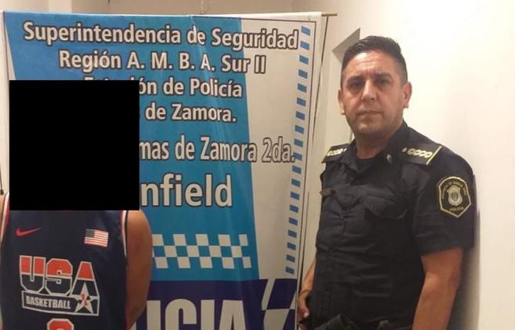 La mujer, de 47 años, lo corrió hasta alcanzarlo.