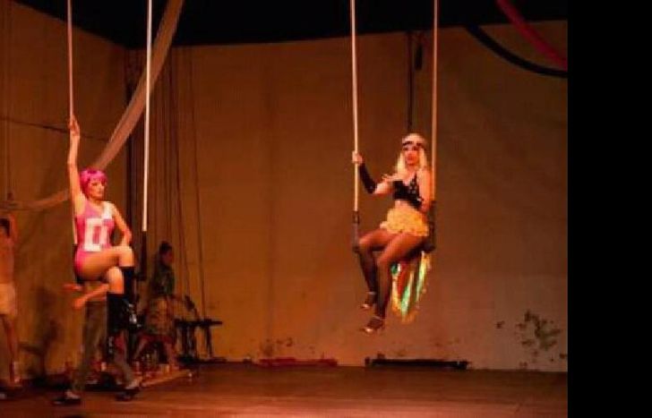 La programación incluye números “aéreos”, como trapecio y cinta.