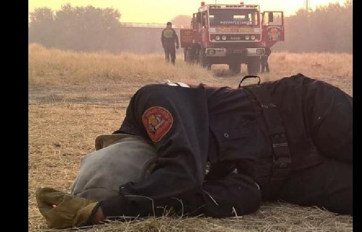 bombero-duerme