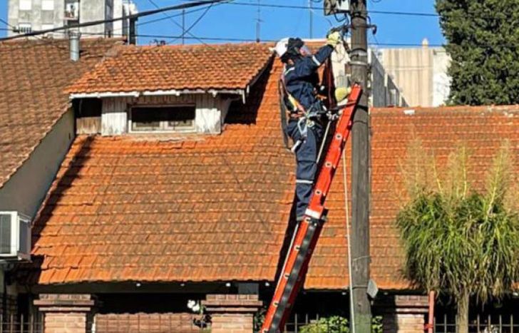 Los vecinos de Lomas y Temperley son los más afectados por el corte de luz.