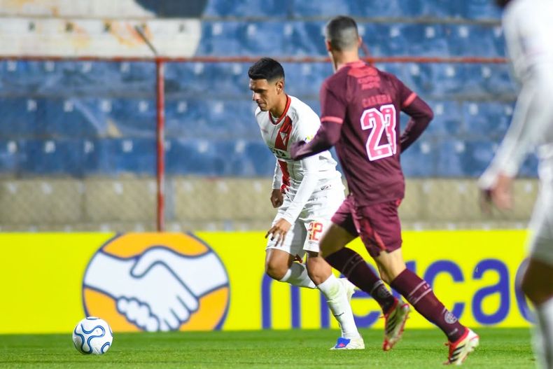 Lanús no puede con Always Ready.